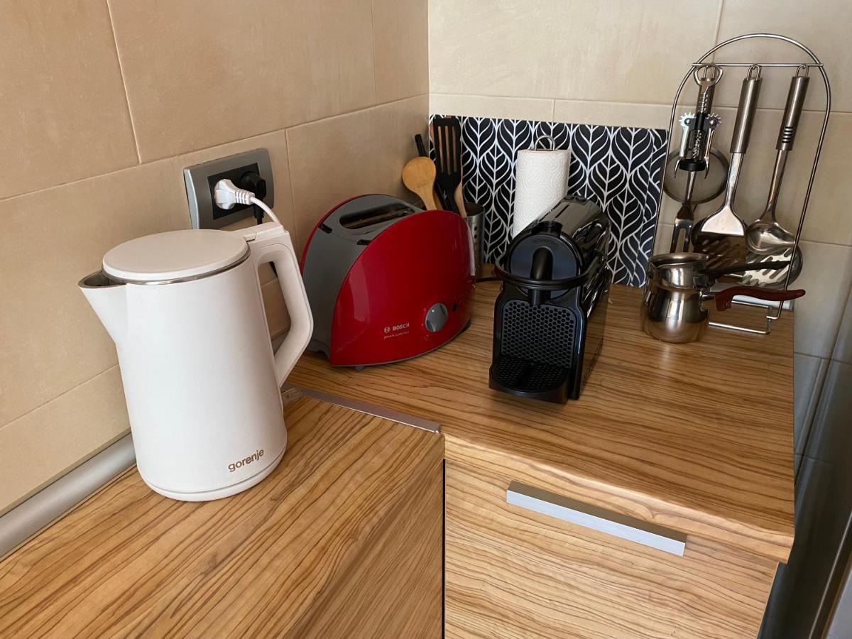 Quince Apartment-Free Parking-City Center Белград Екстериор снимка
