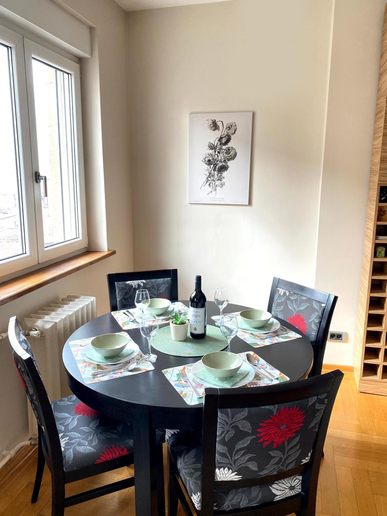Quince Apartment-Free Parking-City Center Белград Екстериор снимка
